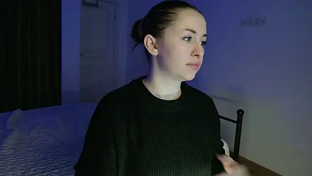 VioletCatt online show from 11/28/25, 06:46