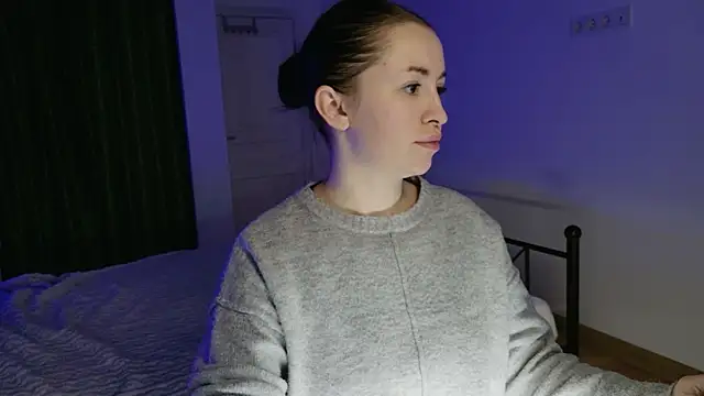 VioletCatt online show from 12/16/25, 06:39