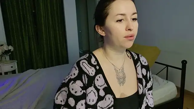 VioletCatt online show from 04/23/26, 05:36