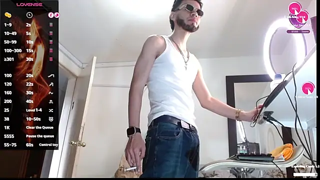 Snapshot of badanyboy chatting on 01/12/26, 03:19 badanyboy online show from 01/12/26, 03:19