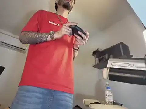 Snapshot of badanyboy chatting on 03/24/26, 05:13 badanyboy online show from 03/24/26, 05:13