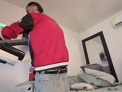 Snapshot of badanyboy chatting on 03/30/26, 03:30 badanyboy online show from 03/30/26, 03:30