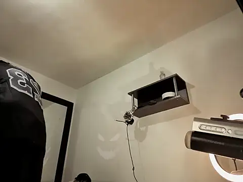 Snapshot of badanyboy chatting on 04/07/26, 11:17 badanyboy online show from 04/07/26, 11:17