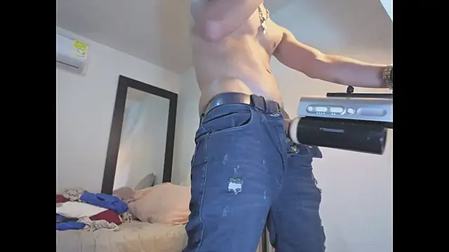 Snapshot of badanyboy chatting on 03/13/26, 09:14 badanyboy online show from 03/13/26, 09:14