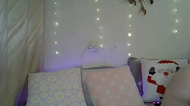 Snapshot of Sellya_Houston chatting on 12/10/24, 01:44 Sellya Houston online show from 12/10/24, 01:44