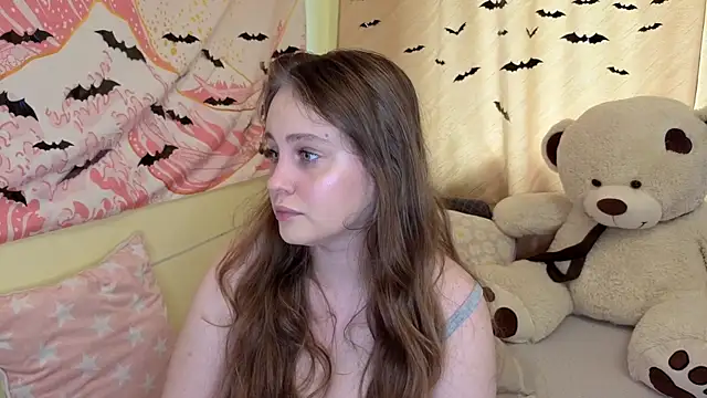 Snapshot of Sellya_Houston chatting on 11/12/25, 08:07 Sellya Houston online show from 11/12/25, 08:07