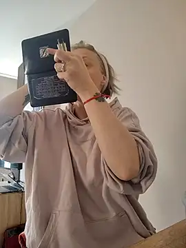 MySweetcum69 online show from 03/31/26, 08:27