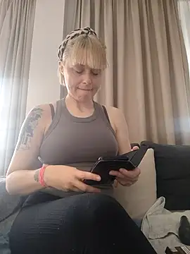 MySweetcum69 online show from 04/17/26, 09:56