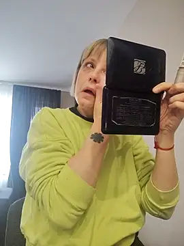 MySweetcum69 online show from 04/01/26, 08:37