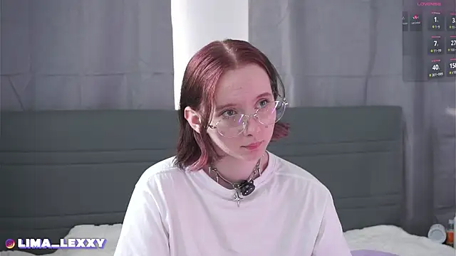 Snapshot of LimaLexxx chatting on 06/15/26, 12:22 LimaLexxx online show from 06/15/26, 12:22