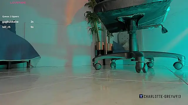 charlotte  grey online show from 12/16/25, 08:24