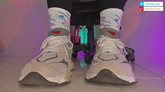 charlotte  grey online show from 09/19/25, 08:35