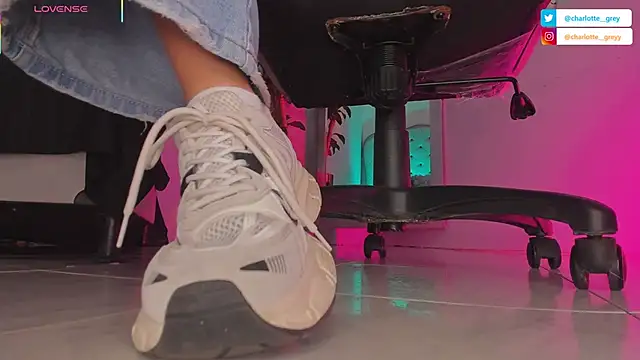 charlotte  grey online show from 10/19/25, 11:46