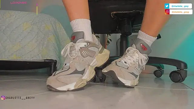 charlotte  grey online show from 10/23/25, 08:07