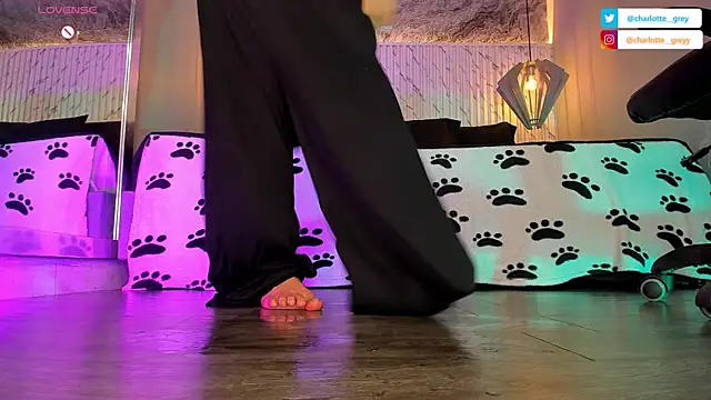 charlotte  grey online show from 09/14/25, 11:43