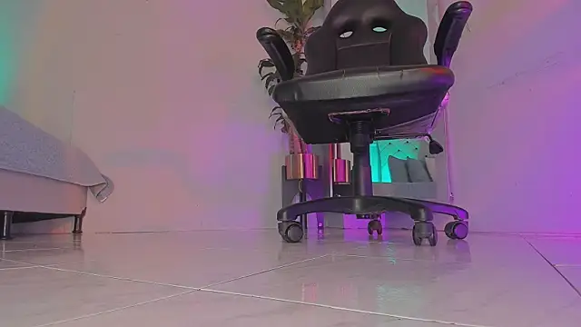 charlotte  grey online show from 09/13/25, 07:47