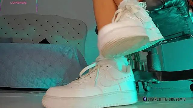 charlotte  grey online show from 01/09/26, 08:27