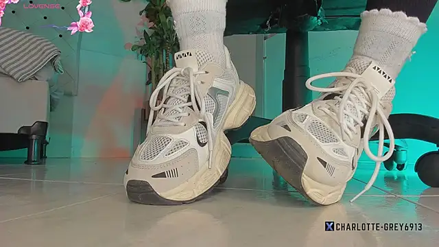 charlotte  grey online show from 02/17/26, 08:17