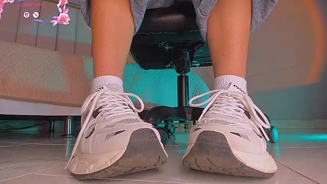 charlotte  grey online show from 02/14/26, 08:09