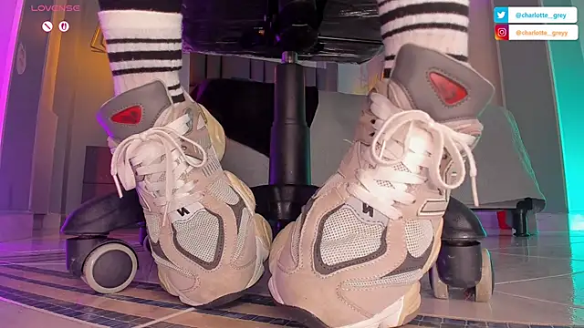 charlotte  grey online show from 09/28/25, 11:28