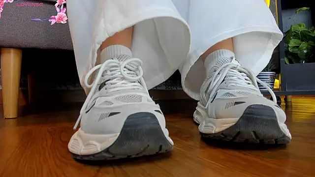 charlotte  grey online show from 02/21/26, 12:18