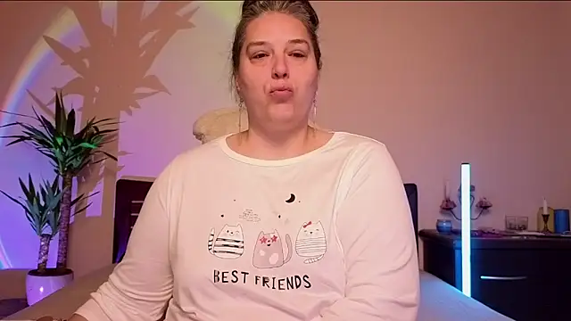 Snapshot of Niter chatting on 02/20/26, 08:27 Niter online show from 02/20/26, 08:27