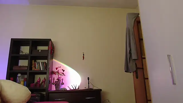 Snapshot of Niter chatting on 03/10/25, 03:12 Niter online show from 03/10/25, 03:12