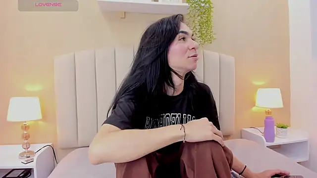 Mia thompson 19 online show from 02/03/26, 03:04