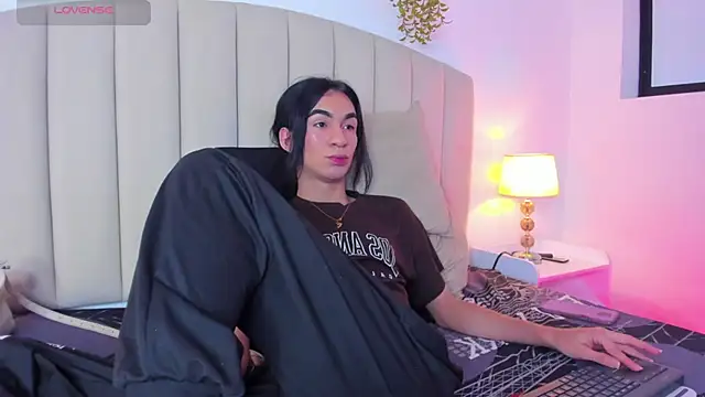 Mia thompson 19 online show from 10/02/25, 08:01