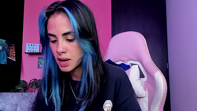 Juanadearco5 online show from 10/11/25, 05:03