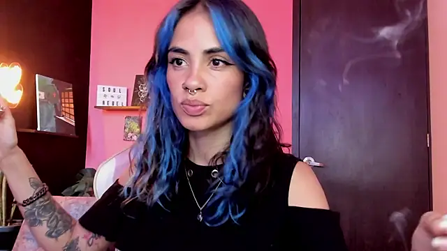 Juanadearco5 online show from 10/21/25, 09:25