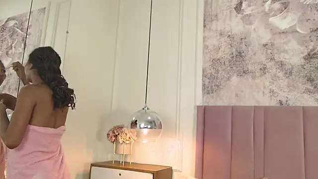 Snapshot of SabrinaDevill chatting on 02/26/26, 02:06 SabrinaDevill online show from 02/26/26, 02:06