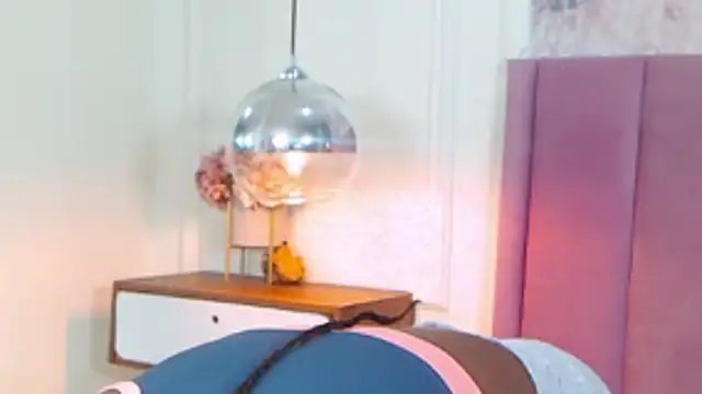 Snapshot of SabrinaDevill chatting on 02/10/26, 01:32 SabrinaDevill online show from 02/10/26, 01:32