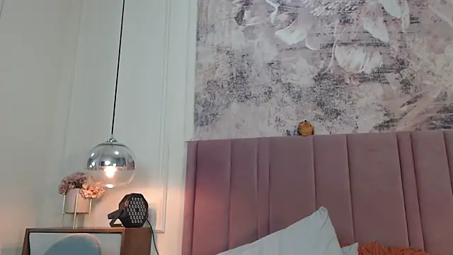 SabrinaDevill online show from 05/04/26, 11:46
