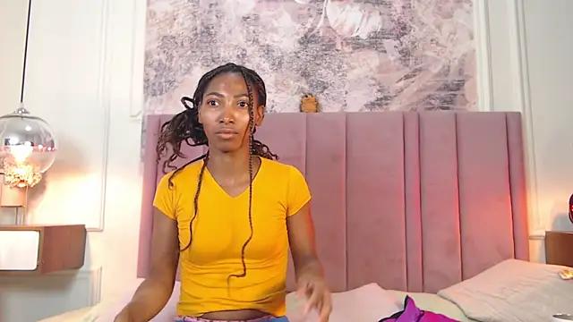 Snapshot of SabrinaDevill chatting on 06/18/26, 01:05 SabrinaDevill online show from 06/18/26, 01:05