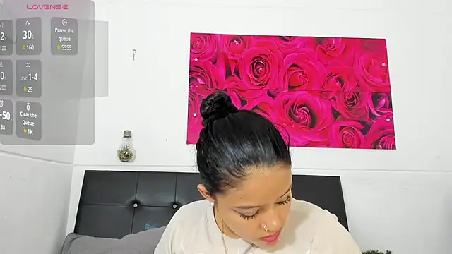 Tiffanny Rose  online show from 12/21/24, 06:33