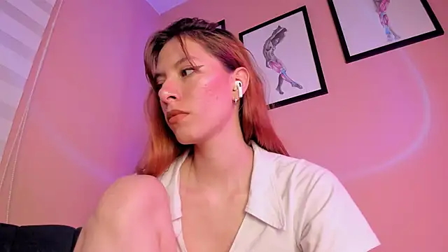 Snapshot of SensualJane2 chatting on 10/17/25, 11:28 SensualJane2 online show from 10/17/25, 11:28