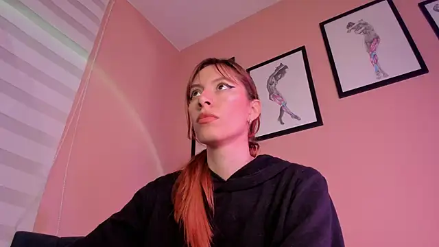 Snapshot of SensualJane2 chatting on 09/17/25, 11:18 SensualJane2 online show from 09/17/25, 11:18