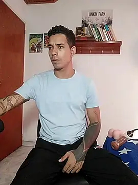 Snapshot of chero_95 chatting on 11/22/25, 08:08 chero 95 online show from 11/22/25, 08:08