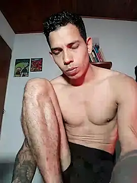 Snapshot of chero_95 chatting on 10/29/25, 09:14 chero 95 online show from 10/29/25, 09:14