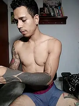 Snapshot of chero_95 chatting on 10/24/25, 10:31 chero 95 online show from 10/24/25, 10:31