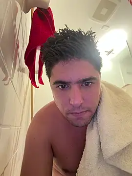 elwhite1996 online show from 12/17/25, 12:04