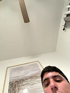 elwhite1996 online show from 12/18/25, 12:16