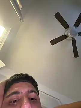 elwhite1996 online show from 11/21/25, 07:18