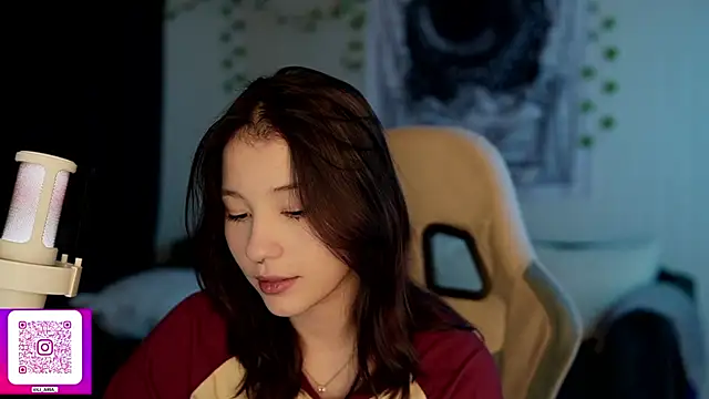 Snapshot of Traharaa chatting on 09/22/25, 04:13 Traharaa online show from 09/22/25, 04:13