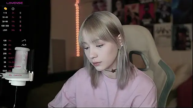 Snapshot of Traharaa chatting on 03/04/26, 02:36 Traharaa online show from 03/04/26, 02:36