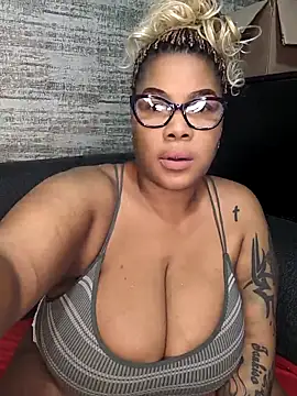 ExclusiveLeexx online show from 02/25/26, 08:03