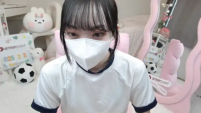 momo room online show from 03/02/25, 04:07