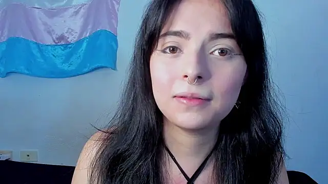 elizabethtaylorxxx online show from 06/18/26, 02:11