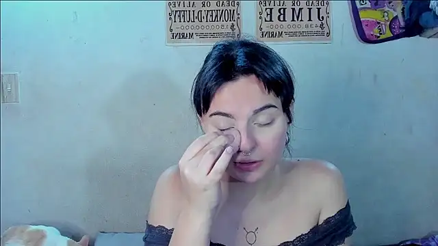 elizabethtaylorxxx online show from 11/01/25, 01:12